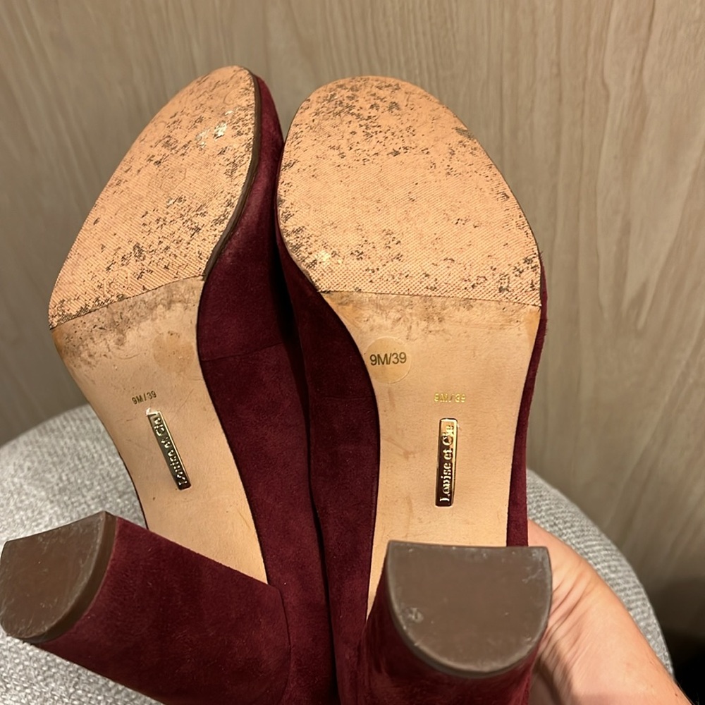 Louise et Cie burgundy/oxblood suede Mary Jane high heel block pumps size 9/39 - Picture 6 of 7